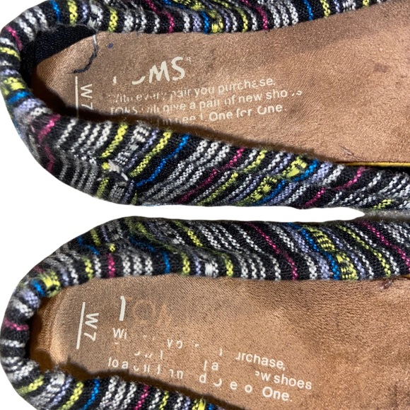 TOMS Western Stripe Print Slip On Flats Size 7 - Picture 7 of 9